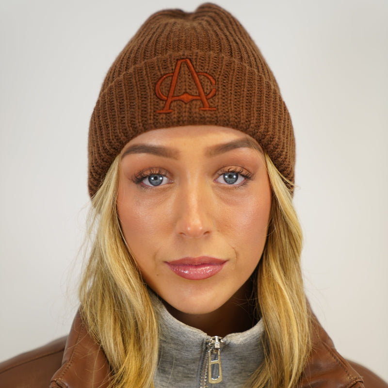 FREYA BEANIE BROWN